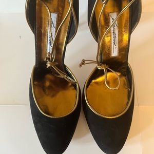 Authentic Brian Atwood brown suede shoe with gold ankle tie. Brand new wo tags